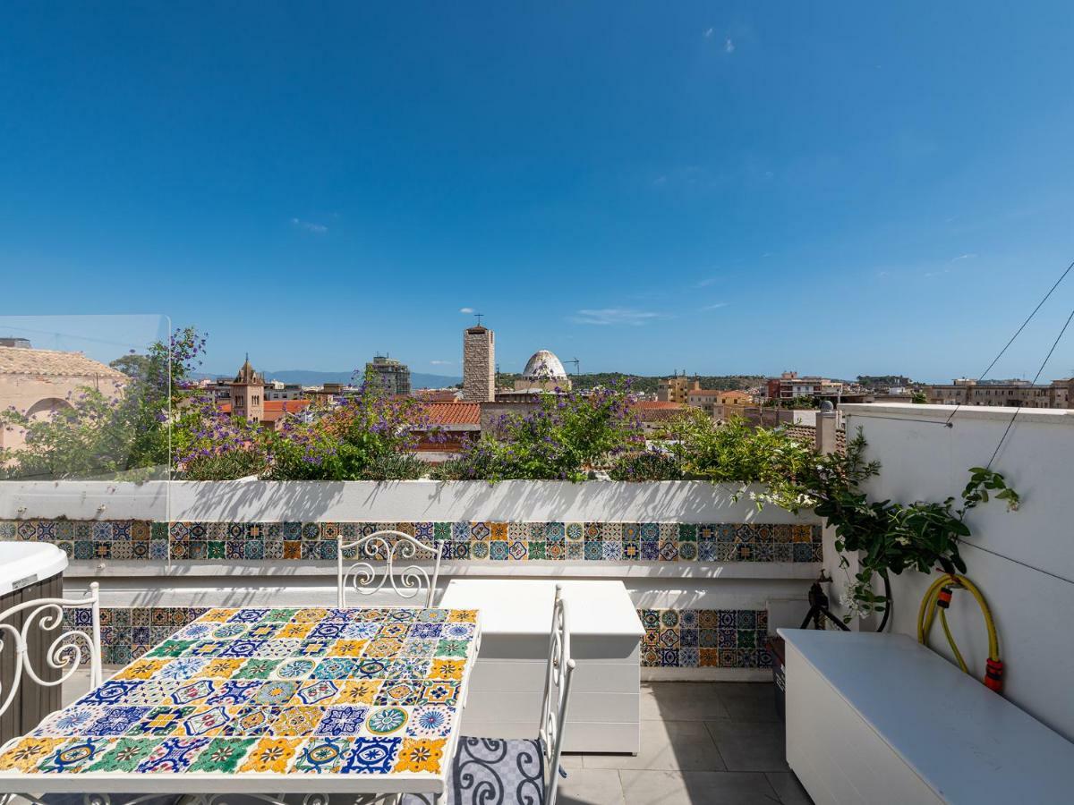 "Bea'S Terrace" - Private Jacuzzi And Panoramic Rooftop In The City Centre Cagliari Buitenkant foto